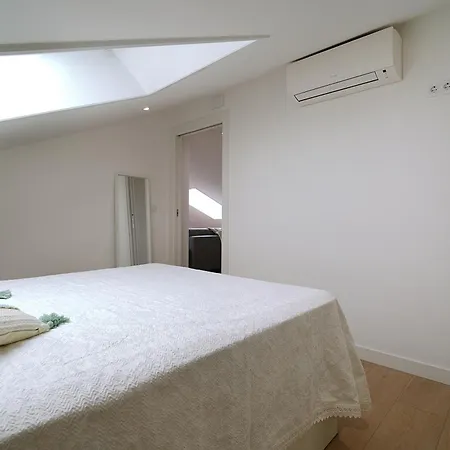 Atico En Pleno Centro De Portonovo, דירה *