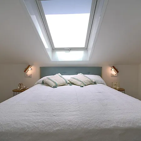 Apartment Atico En Pleno Centro De Portonovo, *