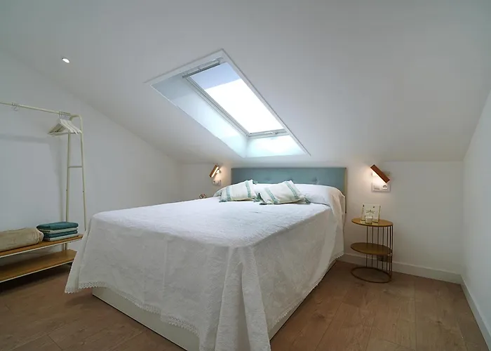 Atico En Pleno Centro De Portonovo, דירה